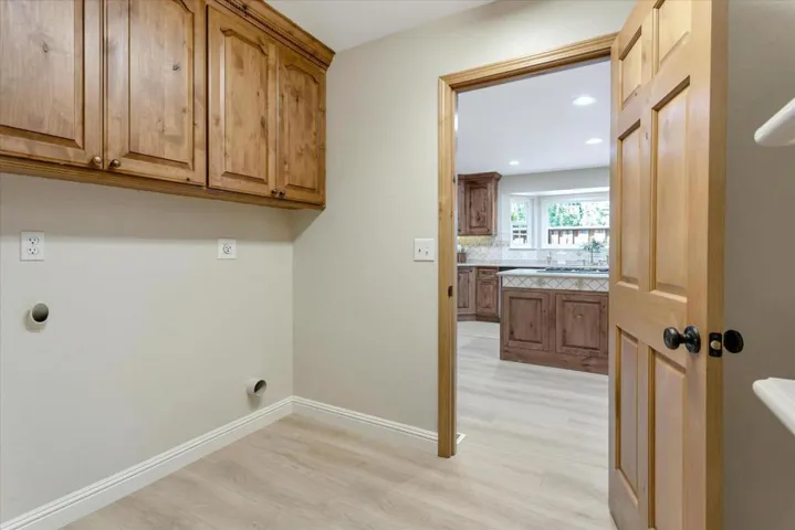 795 Glenborough Drive, Mountain View, California 94041