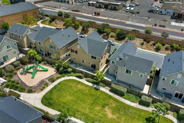 1311 Crown Circle, Lompoc, California 93436