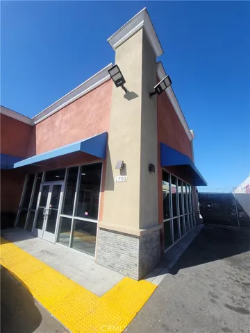 1709 N Bullis Road, Compton, California 90221