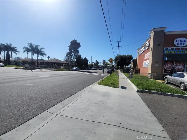 1709 N Bullis Road, Compton, California 90221