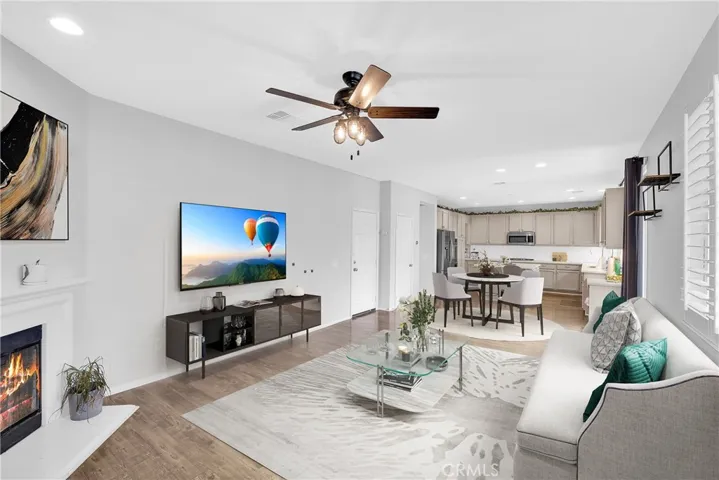 Family Room (virtually staged)
