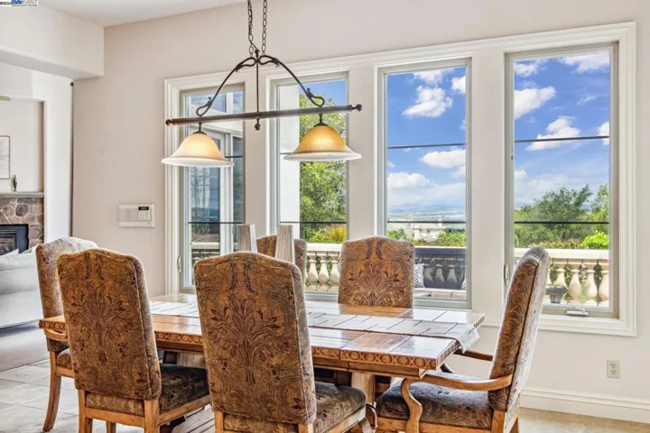 1686 Via Di Salerno, Pleasanton, California 94566