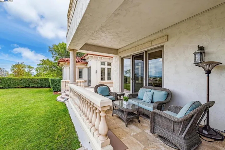 1686 Via Di Salerno, Pleasanton, California 94566