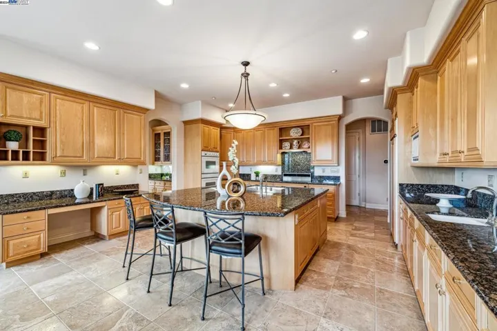 1686 Via Di Salerno, Pleasanton, California 94566