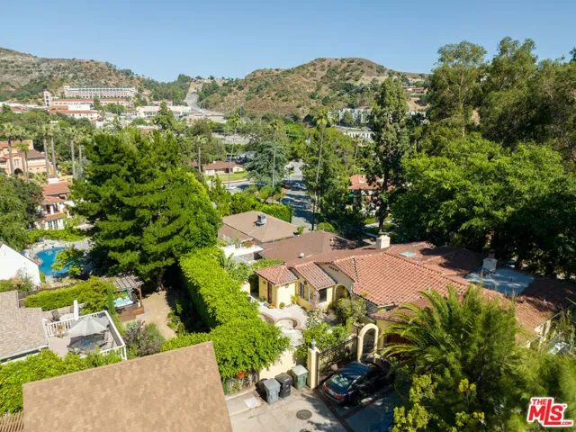 1437 E Mountain Street, Glendale, California 91207