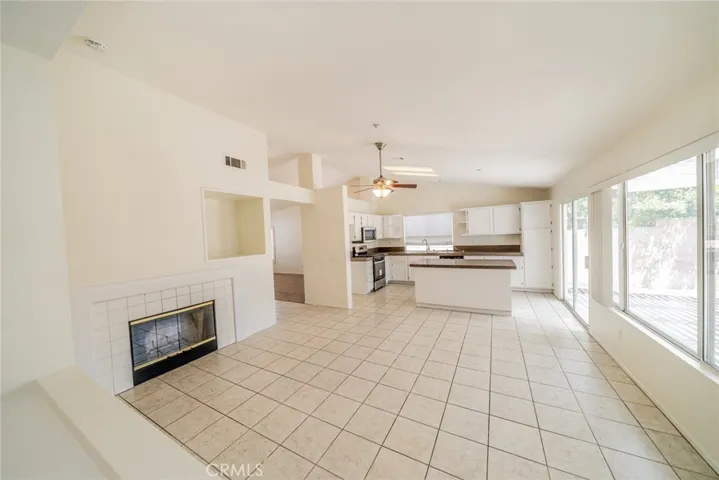 916 Lexington Street, Hemet, California 92545
