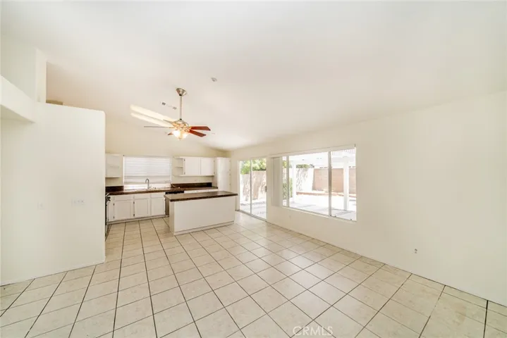 916 Lexington Street, Hemet, California 92545