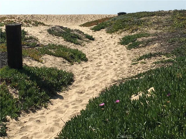 16754 Pacific Coast B, Huntington Beach, California 90742