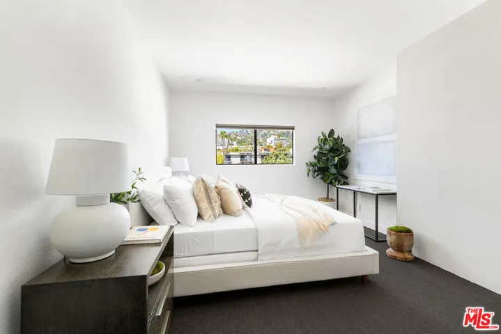 832 Palm Avenue 306, West Hollywood, California 90069