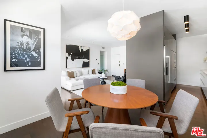 832 Palm Avenue 306, West Hollywood, California 90069