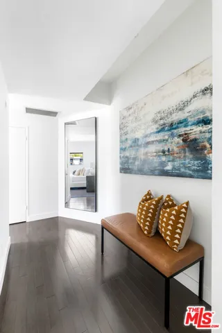832 Palm Avenue 306, West Hollywood, California 90069