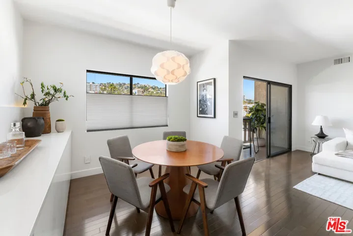 832 Palm Avenue 306, West Hollywood, California 90069