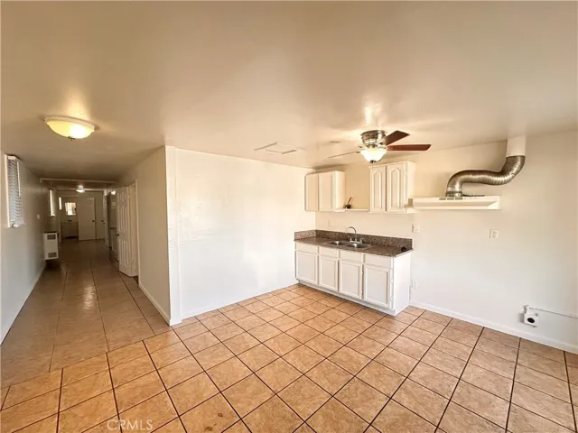 2696 Fair Oaks Avenue, Altadena, California 91001