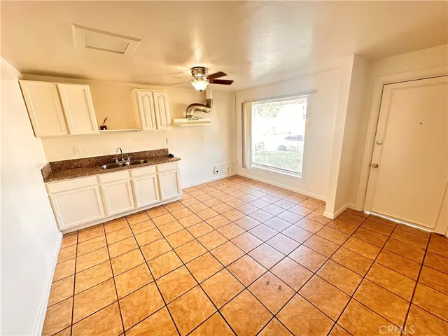 2696 Fair Oaks Avenue, Altadena, California 91001