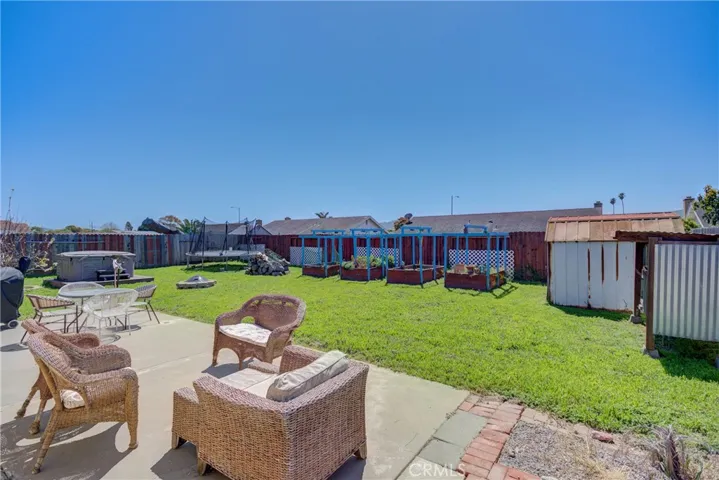 910 W North Avenue, Lompoc, California 93436