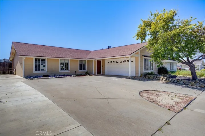 910 W North Avenue, Lompoc, California 93436