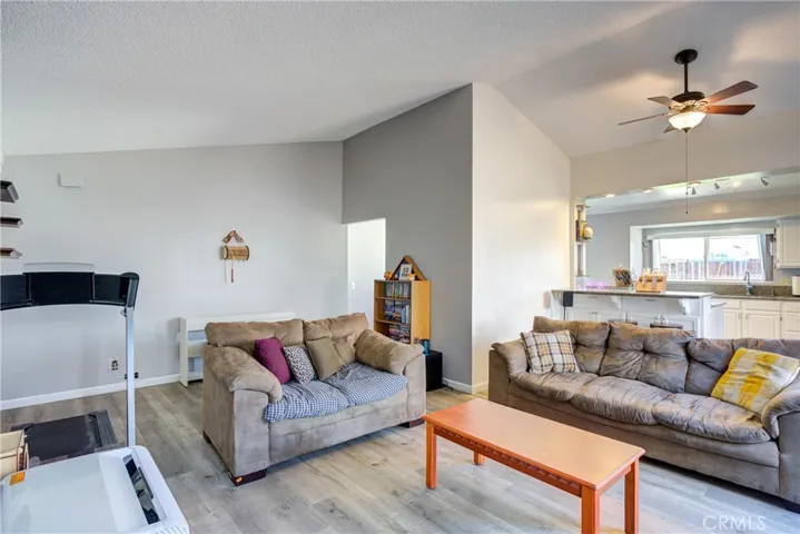 910 W North Avenue, Lompoc, California 93436