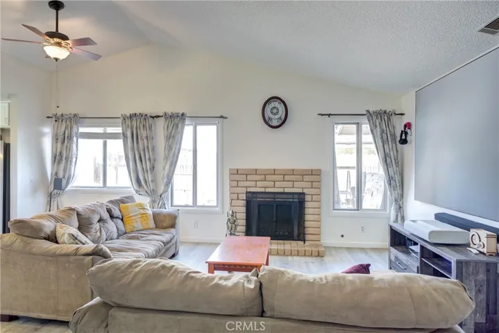 910 W North Avenue, Lompoc, California 93436