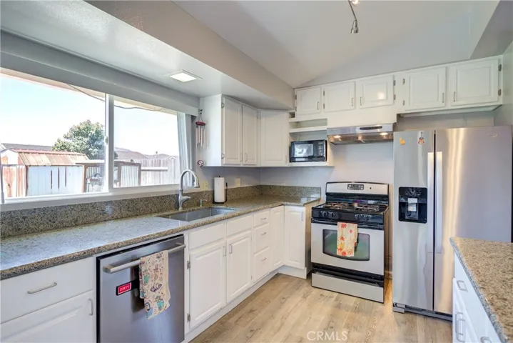 910 W North Avenue, Lompoc, California 93436