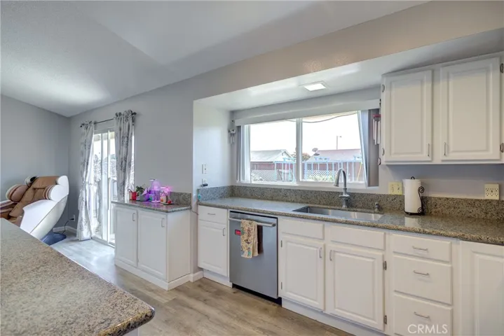 910 W North Avenue, Lompoc, California 93436