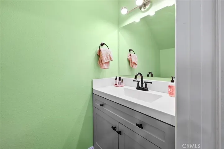 8414 Columbus Avenue 1, North Hills, California 91343