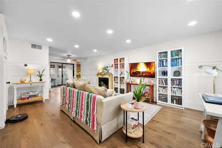 8414 Columbus Avenue 1, North Hills, California 91343