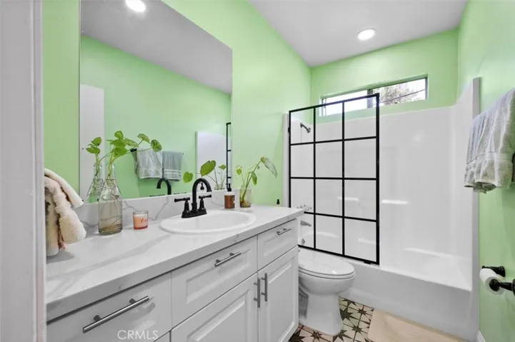 8414 Columbus Avenue 1, North Hills, California 91343