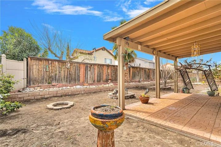 13591 Thistle Street, Victorville, California 92392
