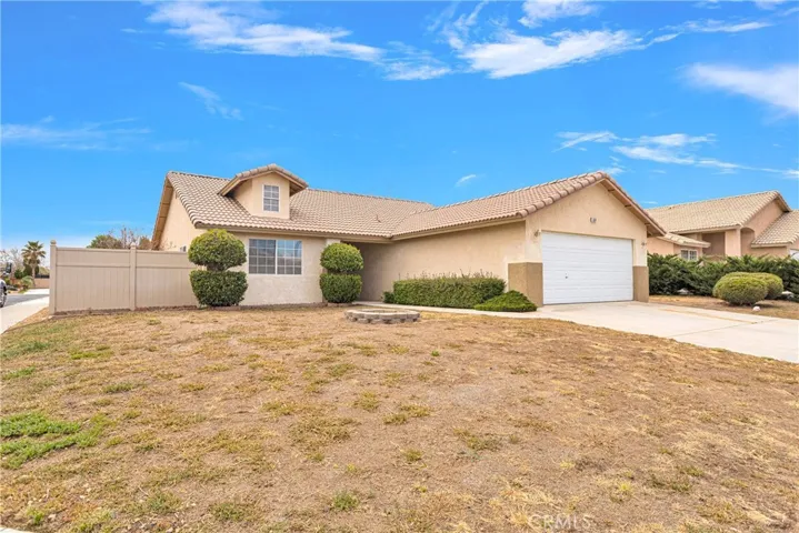 13591 Thistle Street, Victorville, California 92392