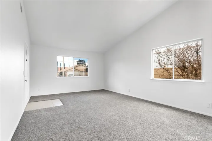 13591 Thistle Street, Victorville, California 92392