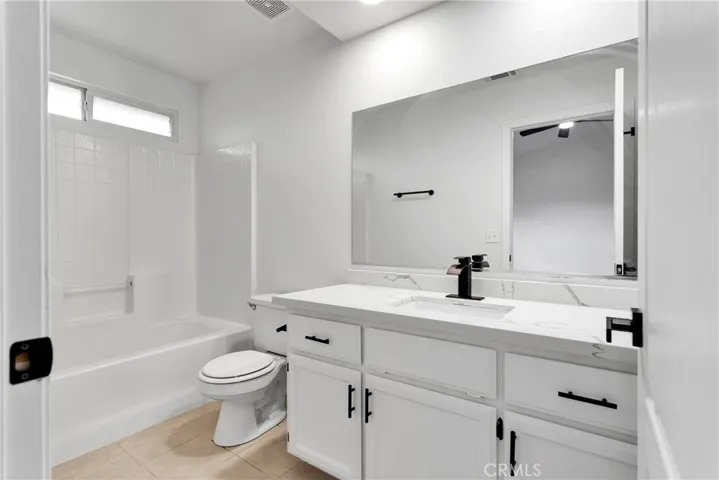 13591 Thistle Street, Victorville, California 92392