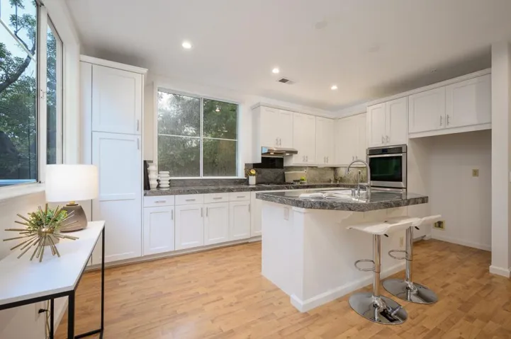 3421 El Camino Real 14c, Atherton, California 94027