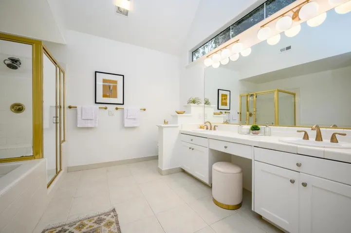 3421 El Camino Real 14c, Atherton, California 94027