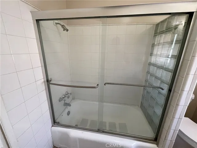 7428 Vanalden Avenue, Reseda, California 91335