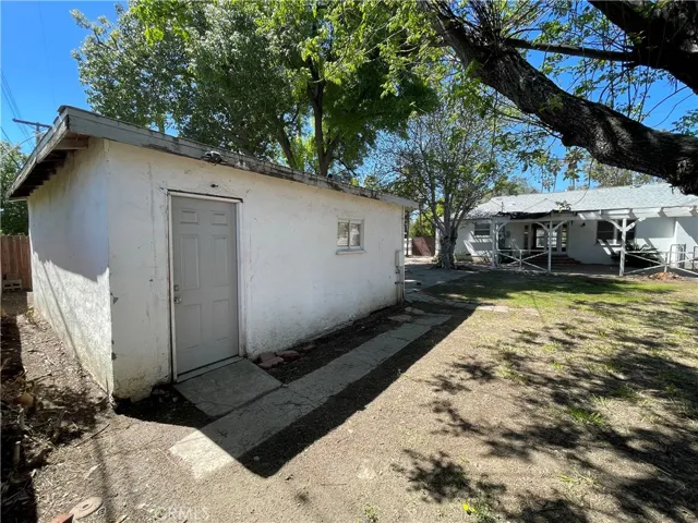 7428 Vanalden Avenue, Reseda, California 91335