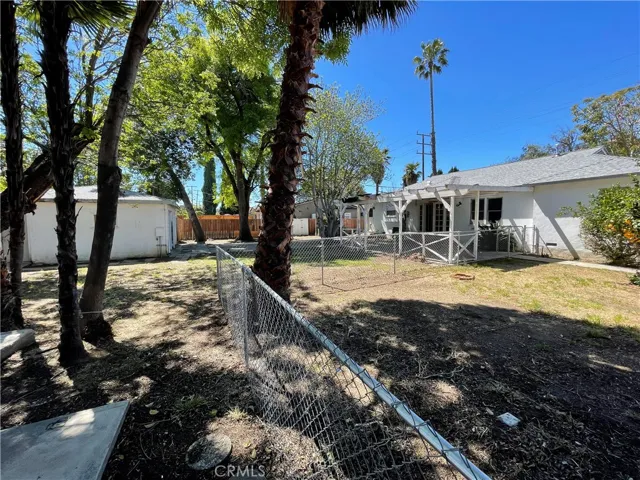 7428 Vanalden Avenue, Reseda, California 91335