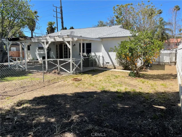 7428 Vanalden Avenue, Reseda, California 91335