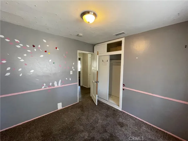 7428 Vanalden Avenue, Reseda, California 91335