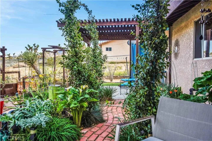6623 San Angelo Avenue, Joshua Tree, California 92252