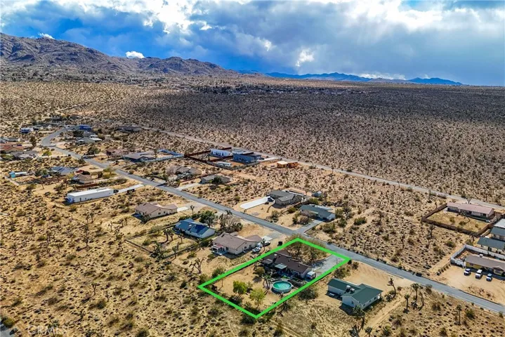 6623 San Angelo Avenue, Joshua Tree, California 92252