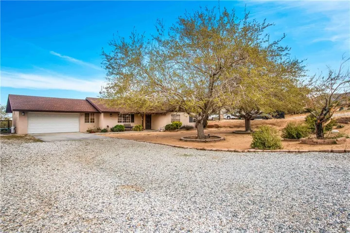 6623 San Angelo Avenue, Joshua Tree, California 92252