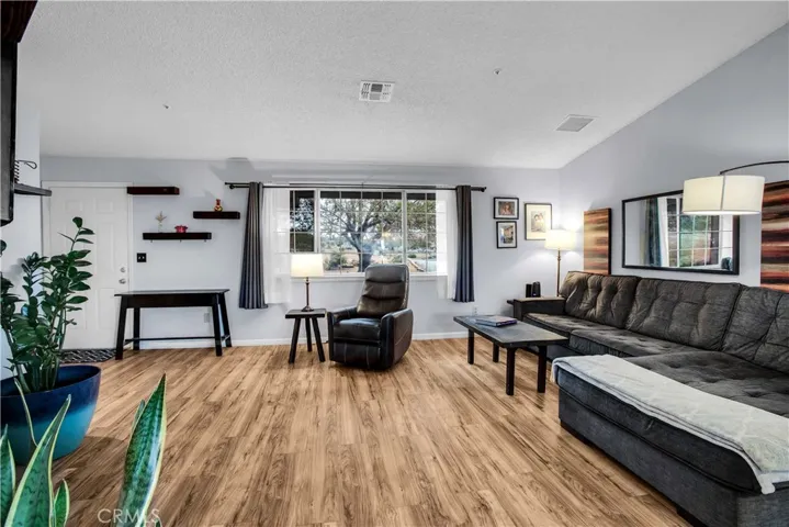 6623 San Angelo Avenue, Joshua Tree, California 92252