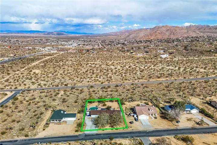 6623 San Angelo Avenue, Joshua Tree, California 92252