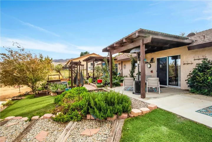 6623 San Angelo Avenue, Joshua Tree, California 92252