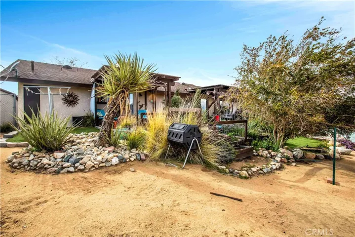 6623 San Angelo Avenue, Joshua Tree, California 92252