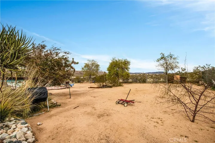 6623 San Angelo Avenue, Joshua Tree, California 92252