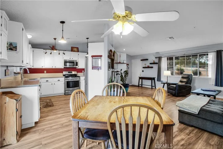 6623 San Angelo Avenue, Joshua Tree, California 92252