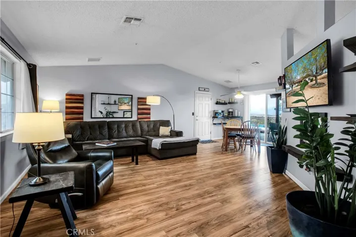 6623 San Angelo Avenue, Joshua Tree, California 92252