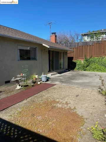 13830 School St, San Leandro, California 94578