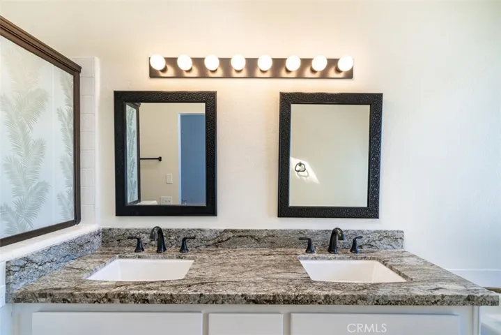 19125 Beachcrest Ln B, Huntington Beach, California 92646